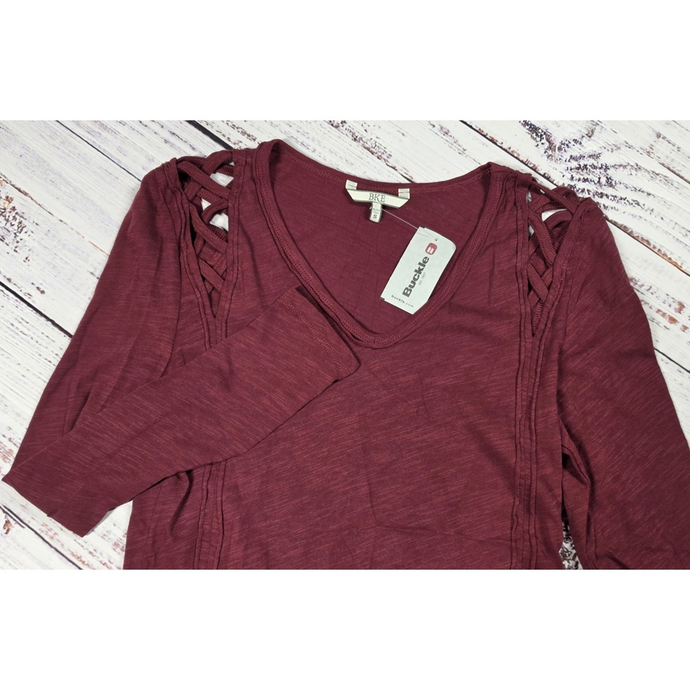 BKE V-Neck Top Womens Small Burgundy New Lattice Shoulder Long Sleeve NWT
